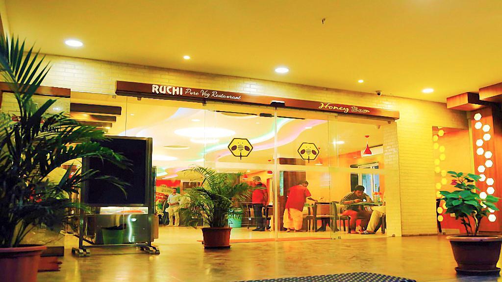 Sindhu Towers Hotel Vellore Esterno foto